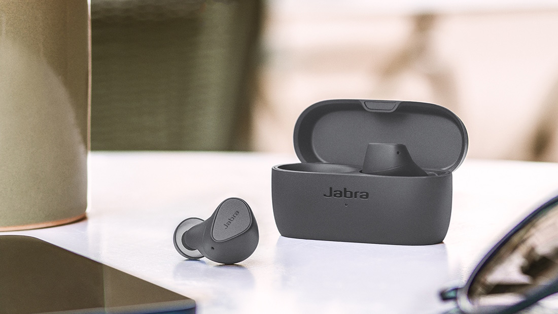 Jabra launched the Elite 4, wireless headphones with an extremely compact design